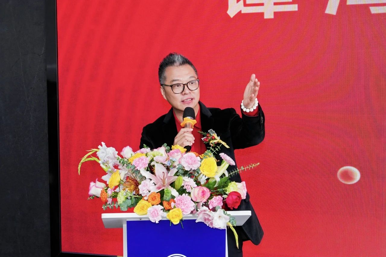 1736234869153935.jpg 1800.jpg